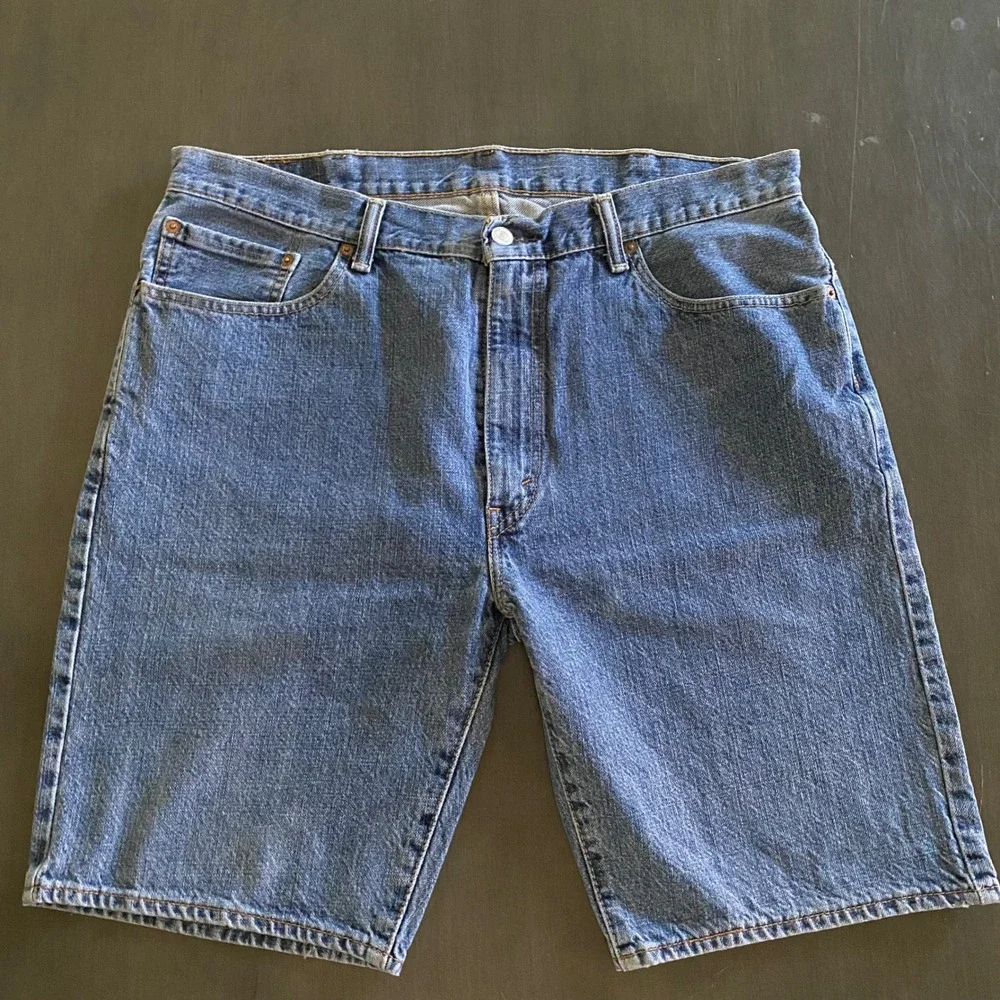 Levis 505 Regular Fit Denim Shorts Mens 38 Blue Medium Wash Cotton Jean Shorts